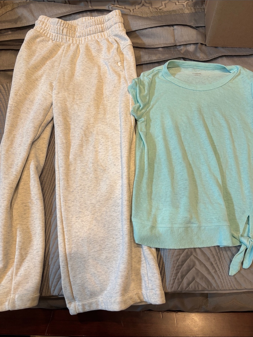 Athleta girl bundle sweatpants size 8/10 green shirt size 12